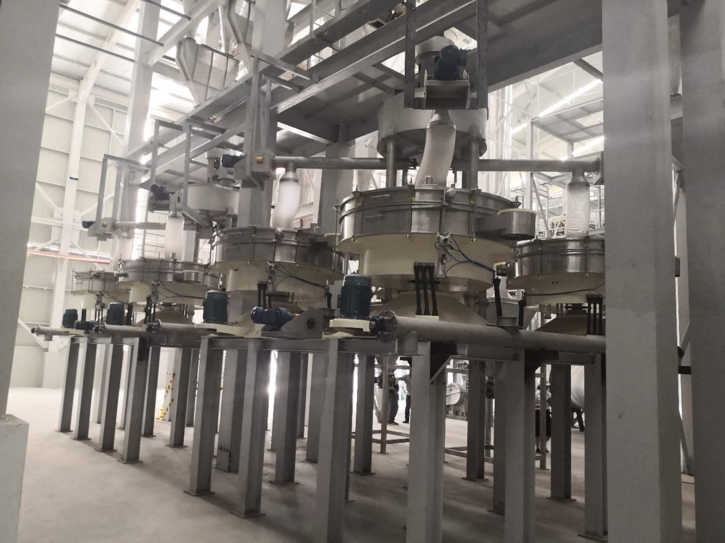 powder-mixing-blender-machine.jpg