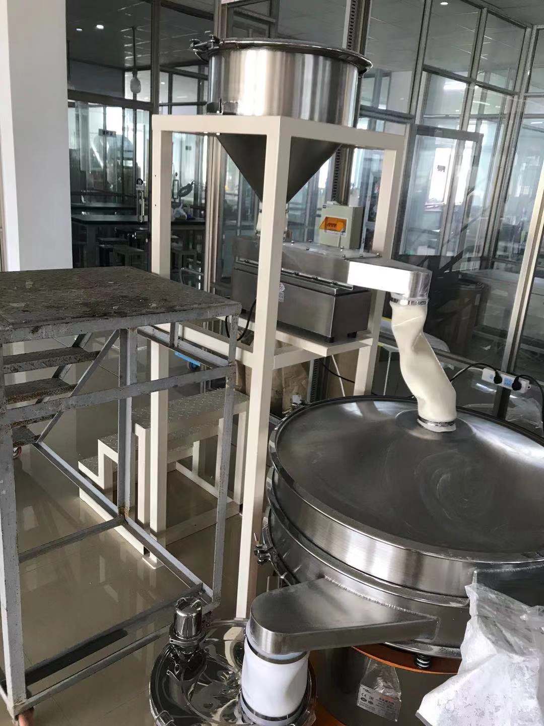powder-vacuum-system.jpg