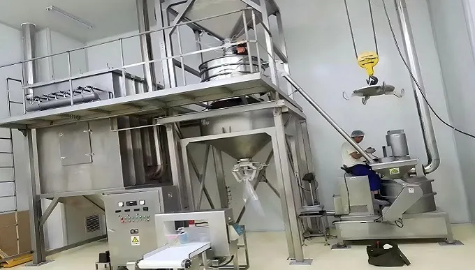 Ultra-micro crushing system with vacuum conveyor